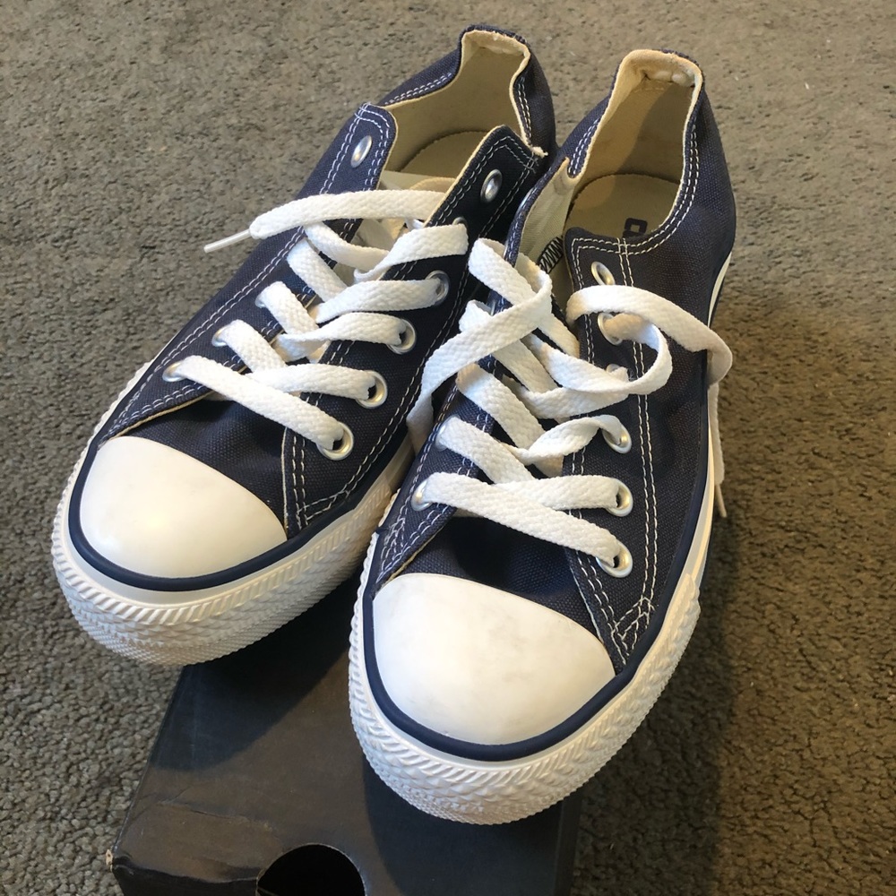 Blue Chuck Converse - Low Top